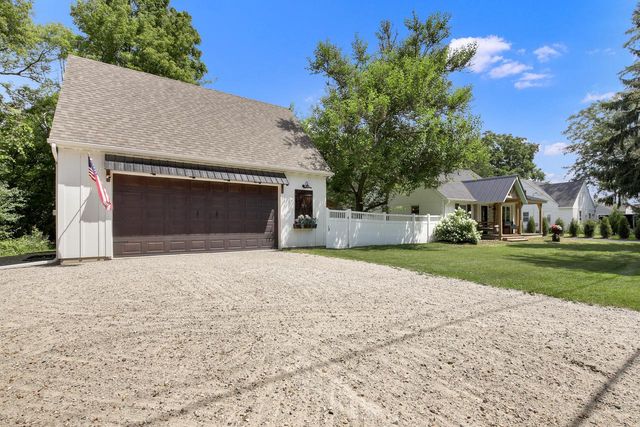 3760 Hubertus ROAD, Hubertus, WI 53033