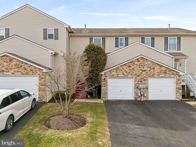 2426 EMERALD LN, Quakertown, PA 18951