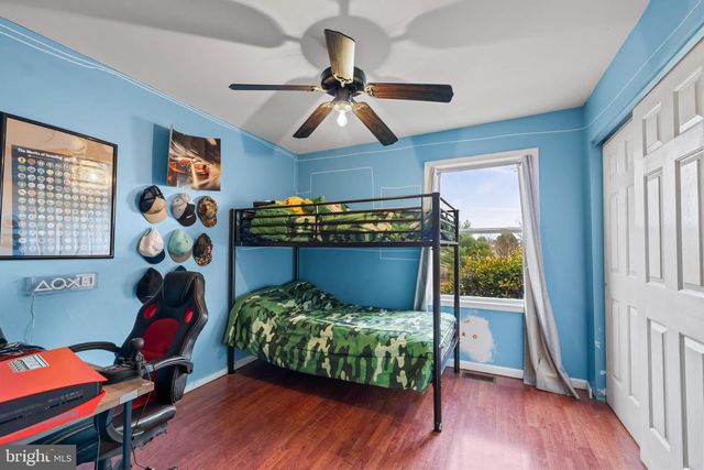 2426 EMERALD LN, Quakertown, PA 18951