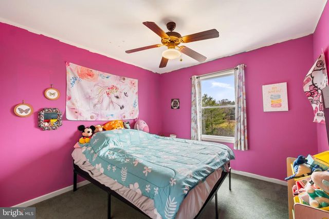 2426 EMERALD LN, Quakertown, PA 18951