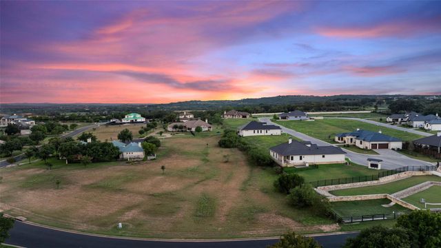 26605 Woodpecker TRL, Spicewood, TX 78669