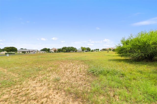 26605 Woodpecker TRL, Spicewood, TX 78669