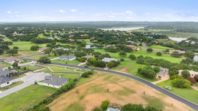 26605 Woodpecker TRL, Spicewood, TX 78669