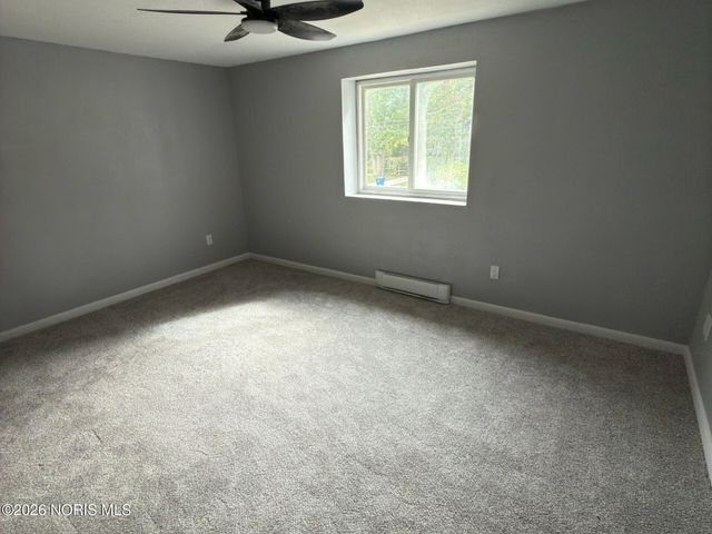 7024 Hill Avenue, Holland, OH 43528