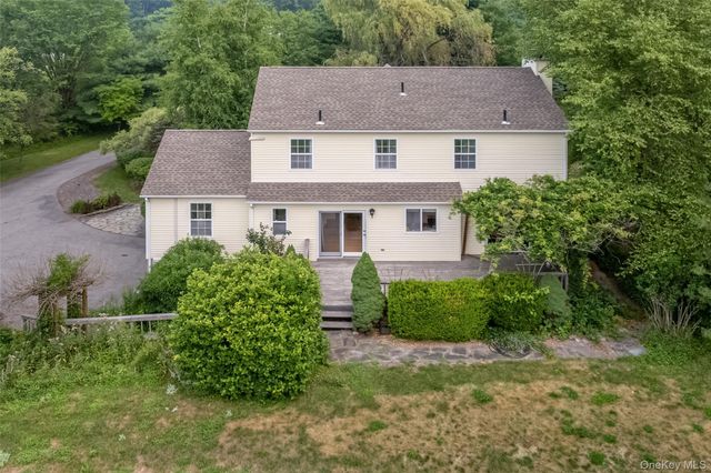 28 Church Farm Road, Gardiner, NY 12525