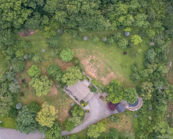 28 Church Farm Road, Gardiner, NY 12525