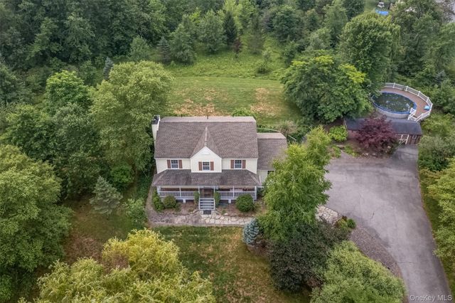 28 Church Farm Road, Gardiner, NY 12525