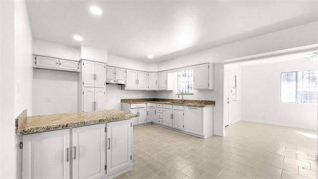 206 E Dunkin Circle, Harlingen, TX 78550