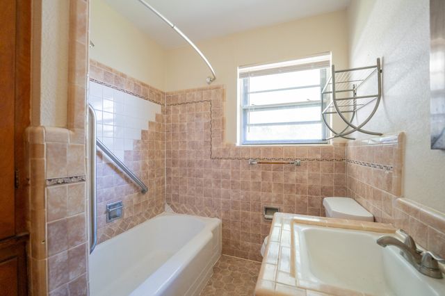 310 Hilltop Lane, Wylie, TX 75098