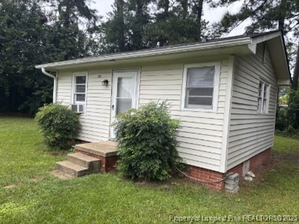 4966 Robin Street, Fayetteville, NC 28304