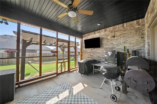 790 Soldera Road, Tontitown, AR 72762