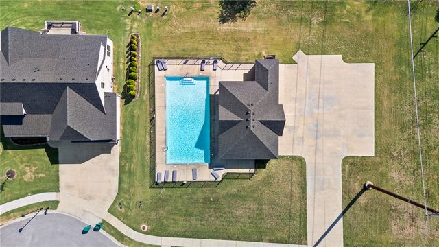 790 Soldera Road, Tontitown, AR 72762