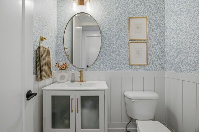 1207 Briarwood Lane, Mahomet, IL 61853