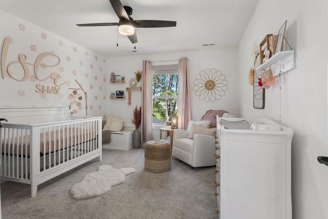 1207 Briarwood Lane, Mahomet, IL 61853