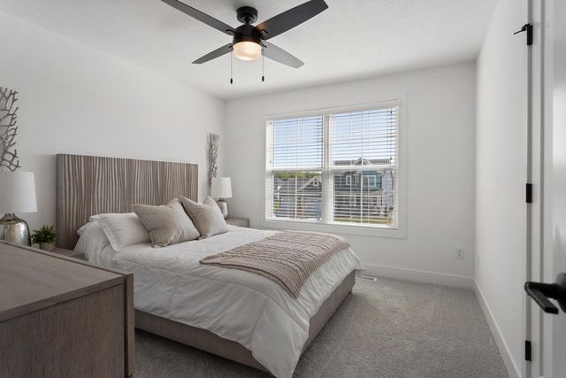 1207 Briarwood Lane, Mahomet, IL 61853