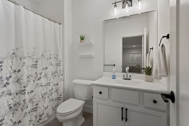 1207 Briarwood Lane, Mahomet, IL 61853