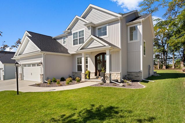 1207 Briarwood Lane, Mahomet, IL 61853