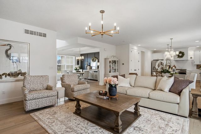 1207 Briarwood Lane, Mahomet, IL 61853