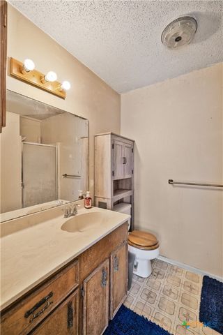 2892 W FM 884, Yorktown, TX 78164