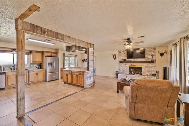 2892 W FM 884, Yorktown, TX 78164