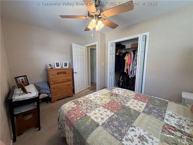 621 6th Street, Nitro, WV 25143