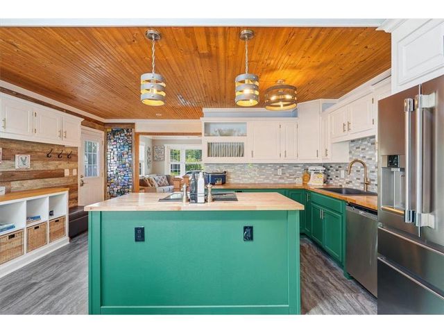 16626 Flounder Avenue, Rosemount, MN 55068
