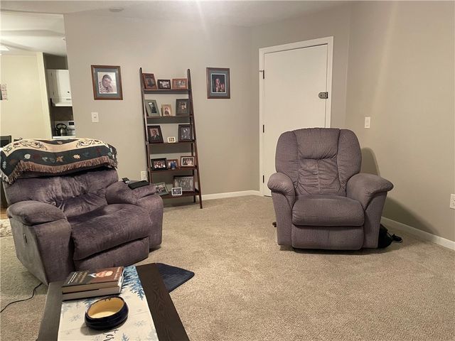 15 Apple Valley Parkway 8, Smithfield, RI 02828