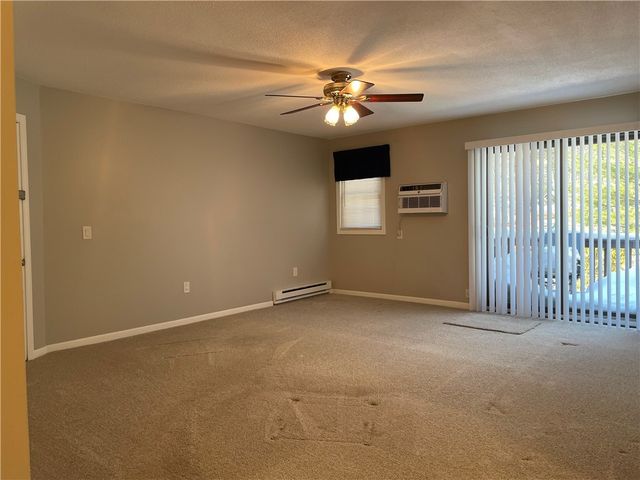 15 Apple Valley Parkway 8, Smithfield, RI 02828