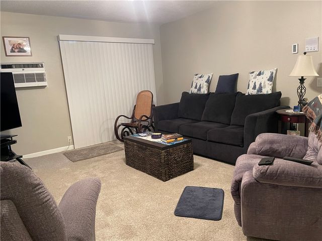 15 Apple Valley Parkway 8, Smithfield, RI 02828