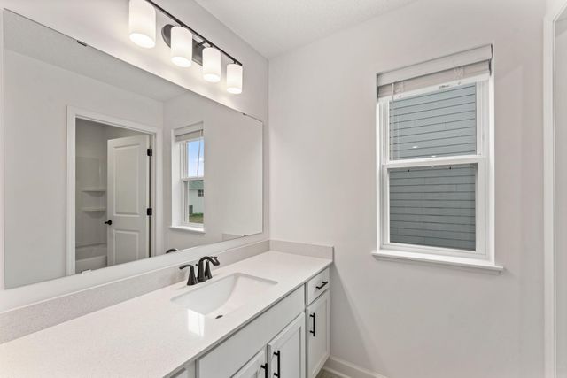 18365 Gladiator Drive, Lakeville, MN 55068