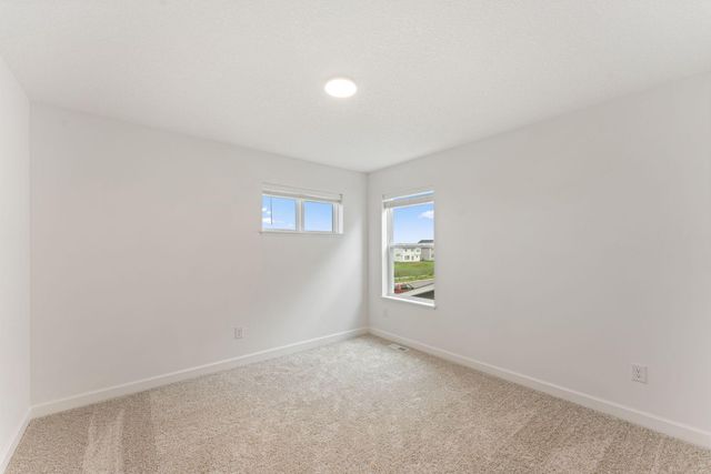 18365 Gladiator Drive, Lakeville, MN 55068