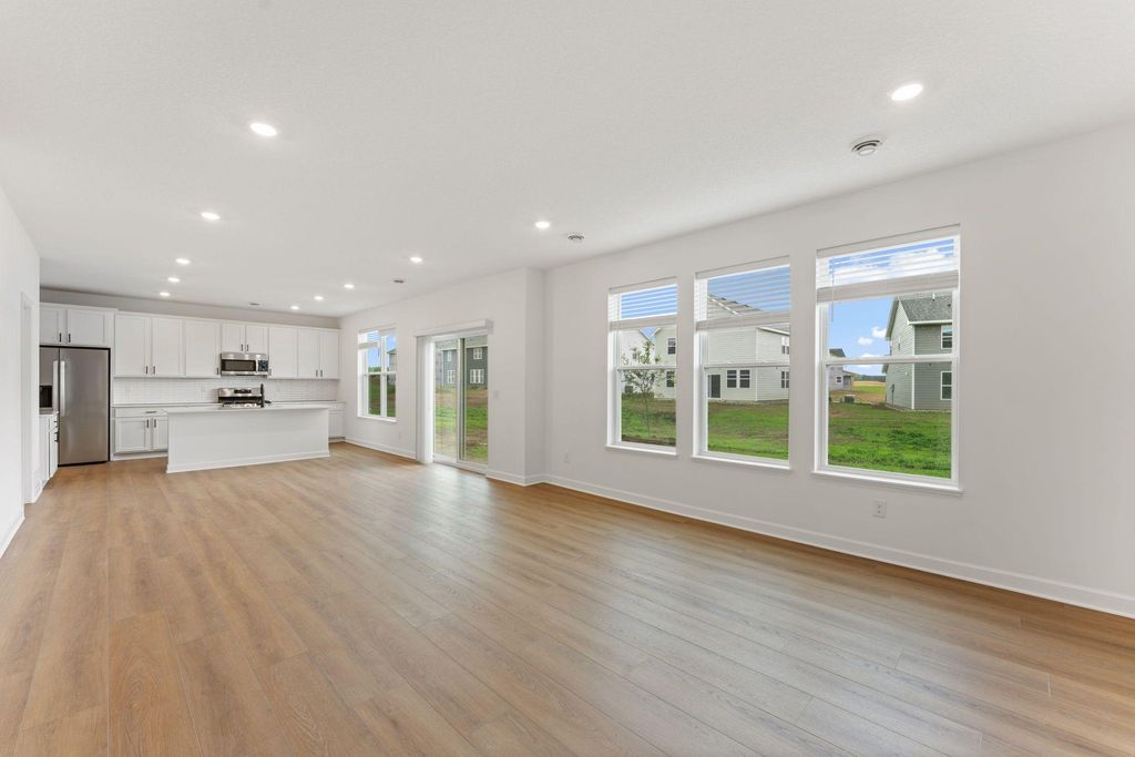 18365 Gladiator Drive, Lakeville, MN 55068 — photo 5