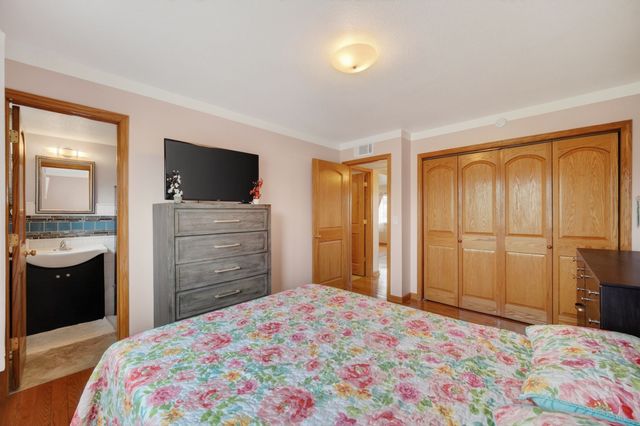 4210 62nd Street 3, Urbandale, IA 50322