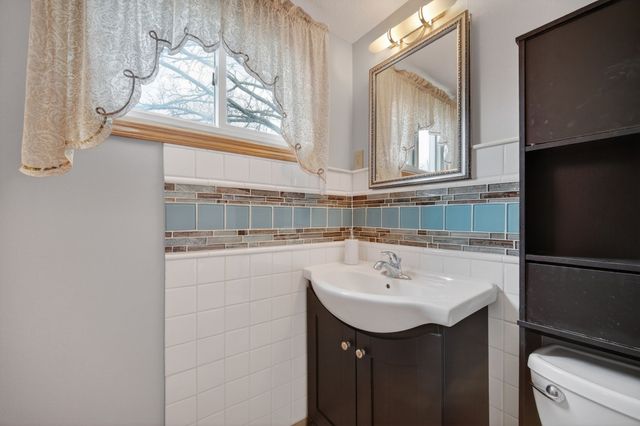 4210 62nd Street 3, Urbandale, IA 50322