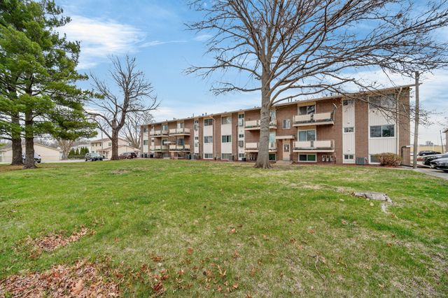 4210 62nd Street 3, Urbandale, IA 50322