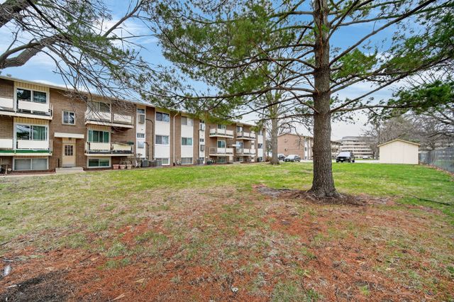 4210 62nd Street 3, Urbandale, IA 50322