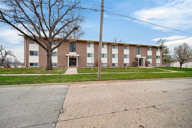 4210 62nd Street 3, Urbandale, IA 50322