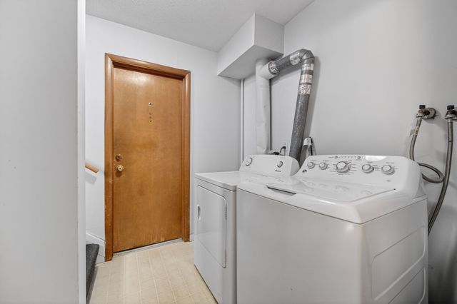 4210 62nd Street 3, Urbandale, IA 50322