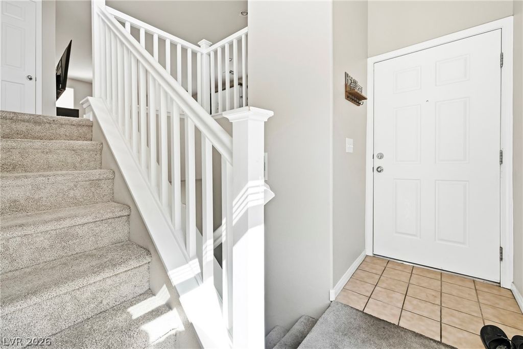 8933 Jamie Lee Avenue, Las Vegas, NV 89149 — photo 5