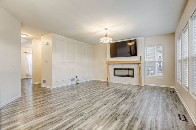 26152 S White Oak Trail, Channahon, IL 60410