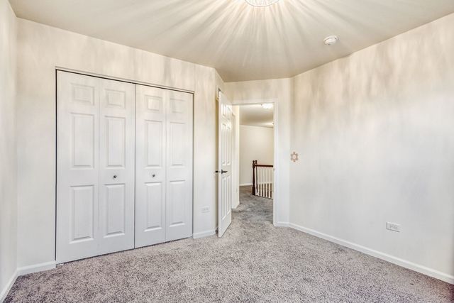 26152 S White Oak Trail, Channahon, IL 60410