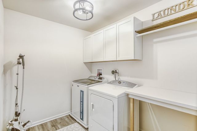 26152 S White Oak Trail, Channahon, IL 60410