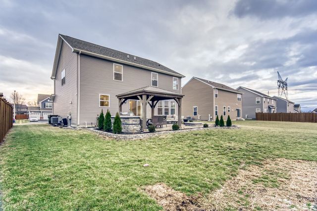 26152 S White Oak Trail, Channahon, IL 60410