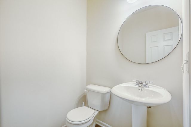 26152 S White Oak Trail, Channahon, IL 60410