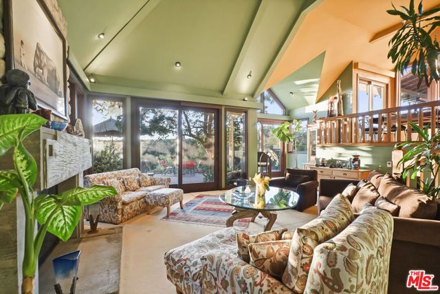 6333 Gayton Place, Malibu, CA 90265