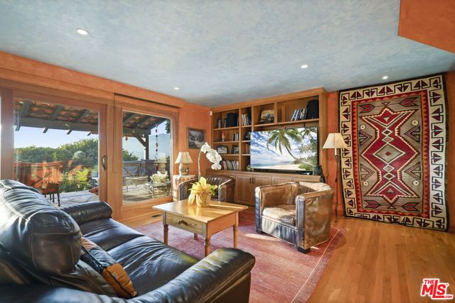 6333 Gayton Place, Malibu, CA 90265