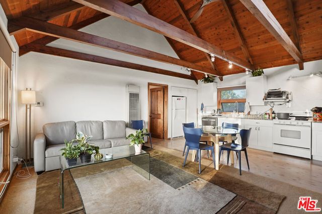 6333 Gayton Place, Malibu, CA 90265