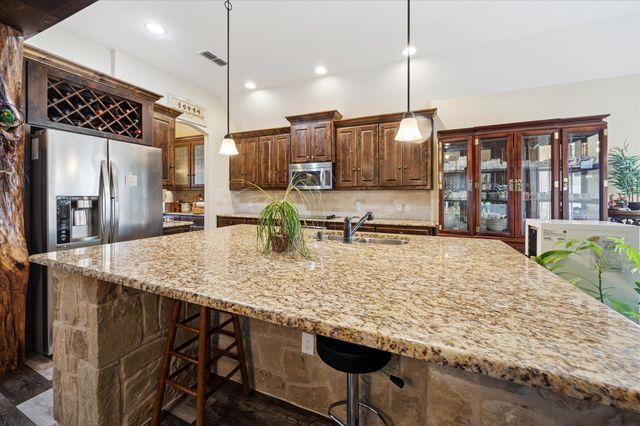 119 George Owens Road, Ponder, TX 76259