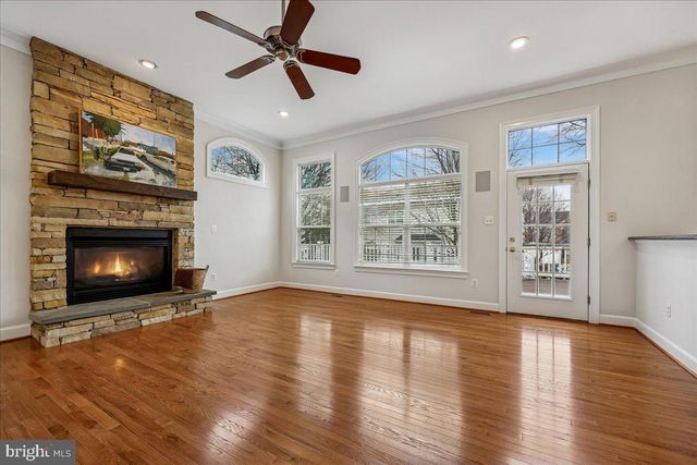 304 SUMMER GARDEN WAY, Rockville, MD 20850