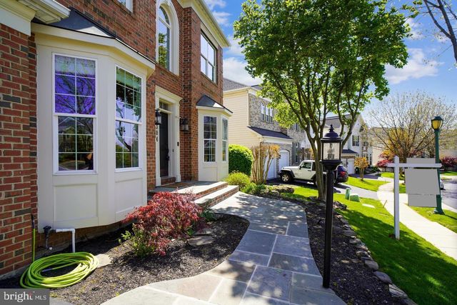 304 SUMMER GARDEN WAY, Rockville, MD 20850